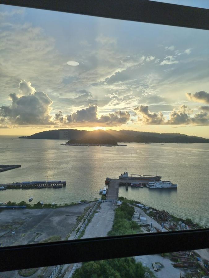 Nana Homestay - Jesselton Quay Kota Kinabalu Eksteriør billede